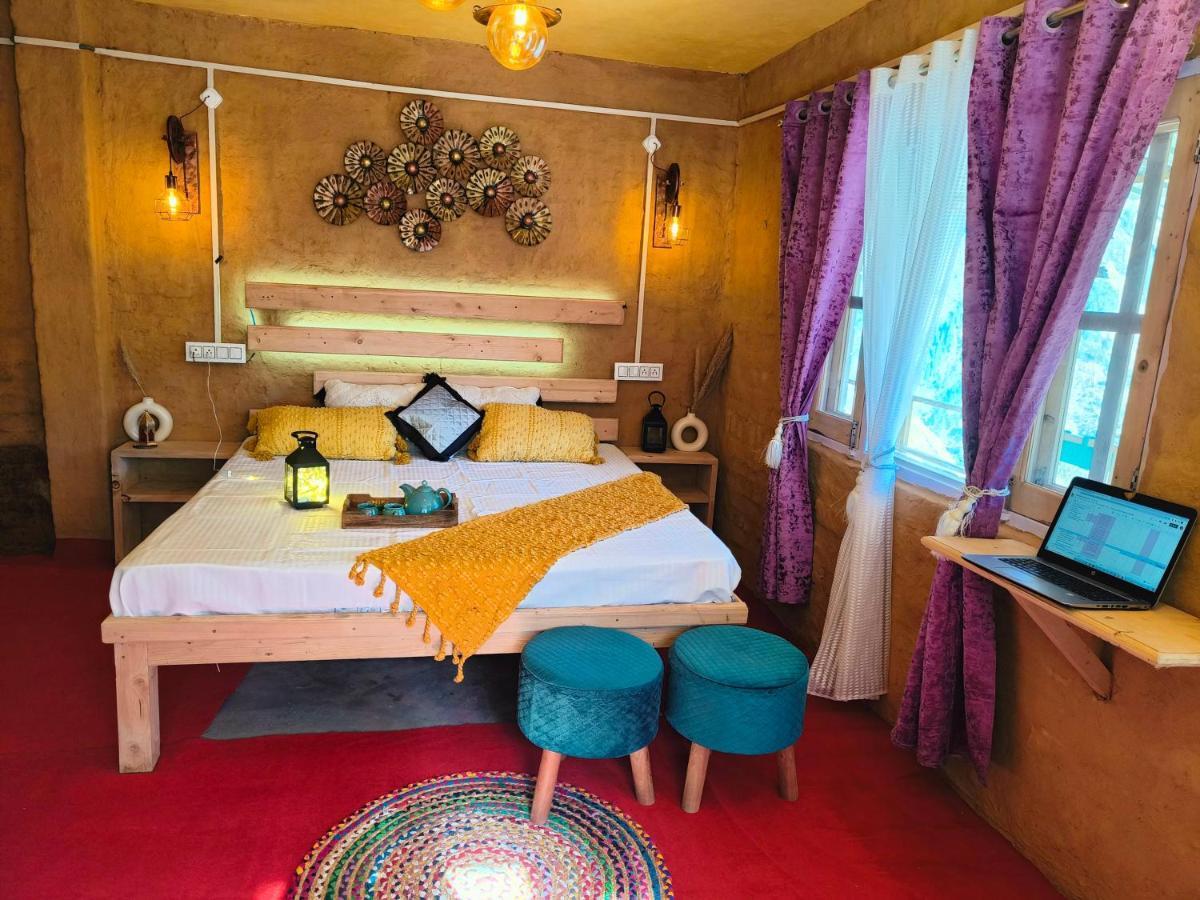 Mud Stays Gangnani Ngoại thất bức ảnh